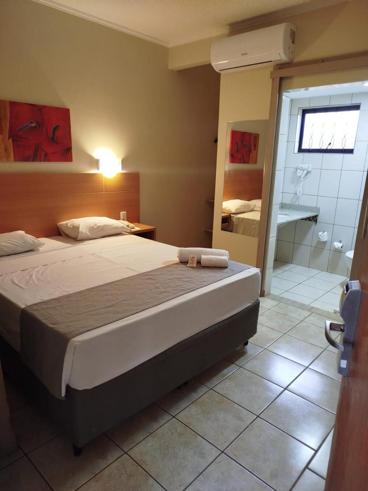 Savana Park Hotel Andradina Ngoại thất bức ảnh